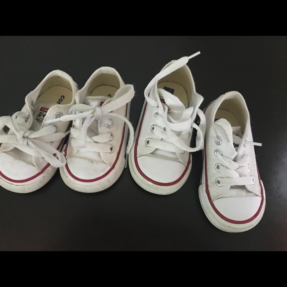 2 pairs of converse Chuck Taylor’s size 3 and 4